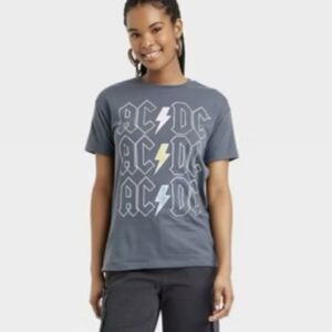 AC/DC Women's Graphic T-Shirt-NWT